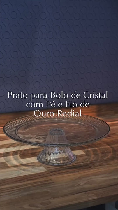Prato para Bolo de Cristal com Pé e Fio de Ouro Radial 32cm x 32cm x 10cm - Lyor
